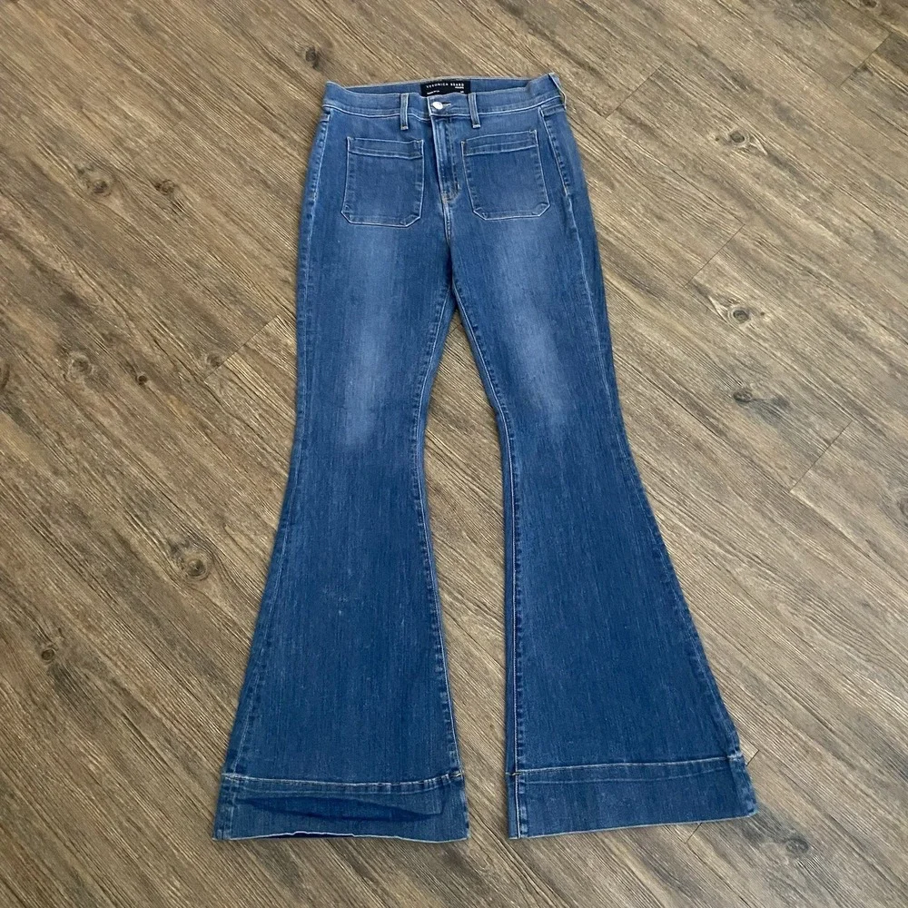 Veronica Beard Medium Wash High Rise Exaggerated Flare Sheridan Jeans Size 30